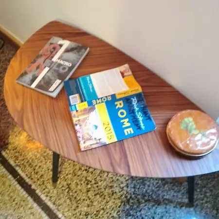 Elephant + 2 Bathrooms Apartment